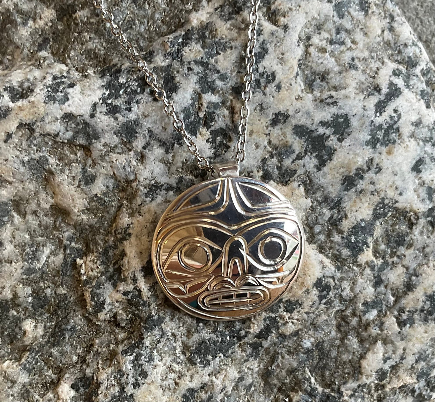 Pendant - Silver Round - Moon - Paddy Seaweed