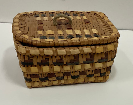 Vintage Cedar Basket w/lid